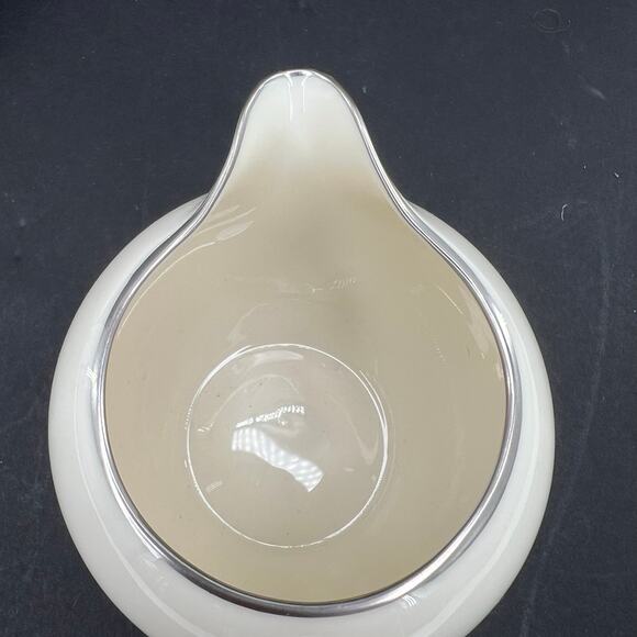 Lenox Platinum Hand Decorated Salt sugar bowl with lid and creamer - Picture 9 of 9